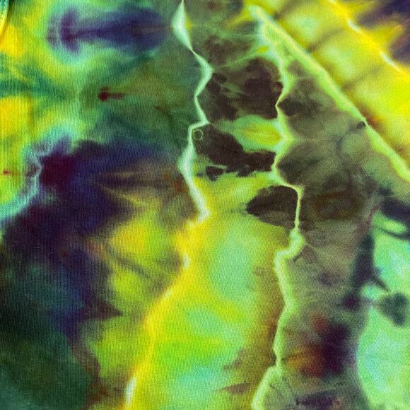 Women's Tie Dyed Tank Crop - Ice Dye Geode Handmade - Green Geode (Large) - Picture 7 of 11